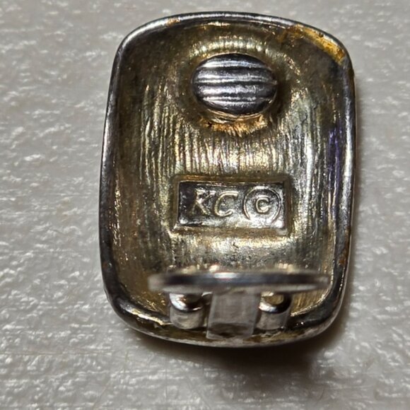 Vintage KC Clip On Earrings Gray Shimmering Enamel Silver Tone 14 - Picture 2 of 2